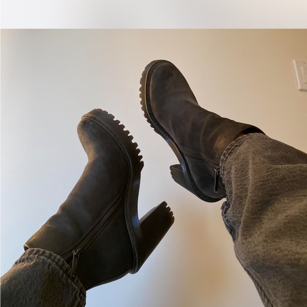 Dr. Martens Black Magdalena Chunky Sole Boots